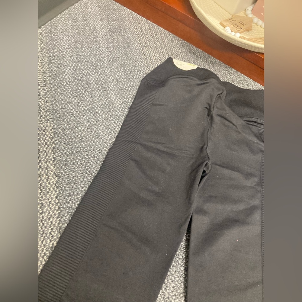 NWT women offline by aerie hi-rise seamless 7/8 legging leggings ribbed black l - Picture 4 of 16